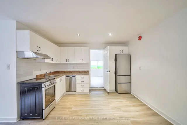 Additional image 25 of 557 Markham St