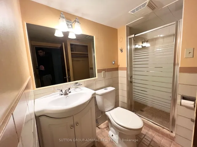 Additional image 16 of 77 Chamberlain Ave