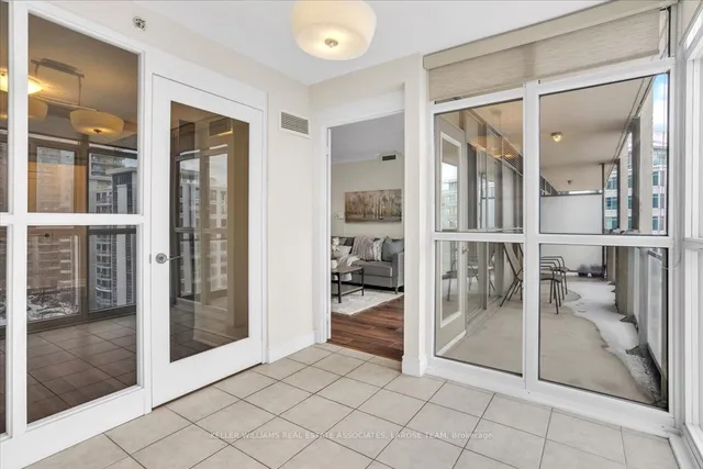 Additional image 24 of 3 Marine Parade Dr Unit 904