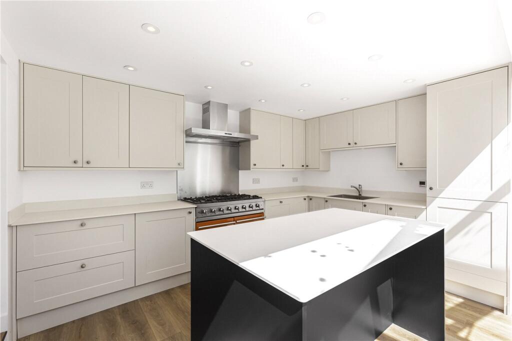 Additional image 5 of Firs Walk, Tewin, Welwyn, AL6