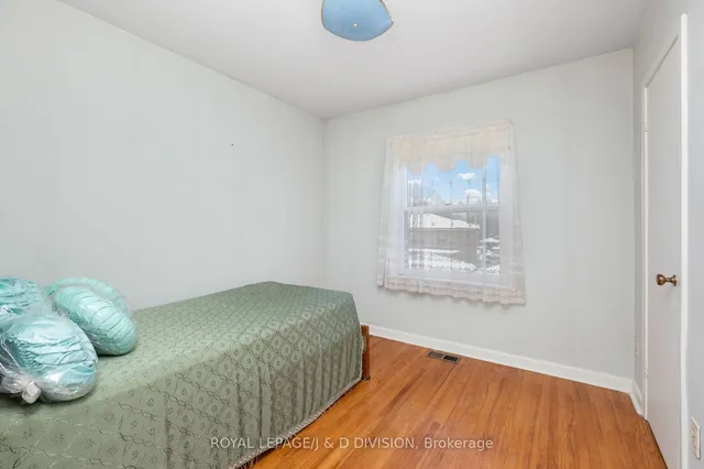 Additional image 16 of 51 Edinborough Crt