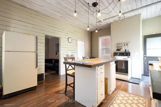 Additional image 8 of 194 Wellington St