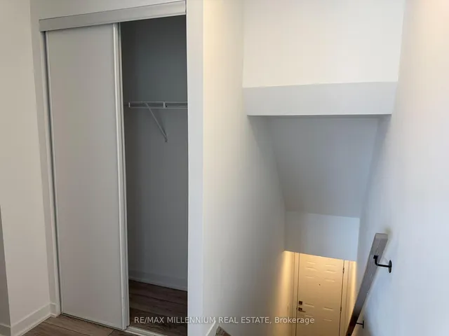 Additional image 5 of 4017 Hickory Dr Unit 16