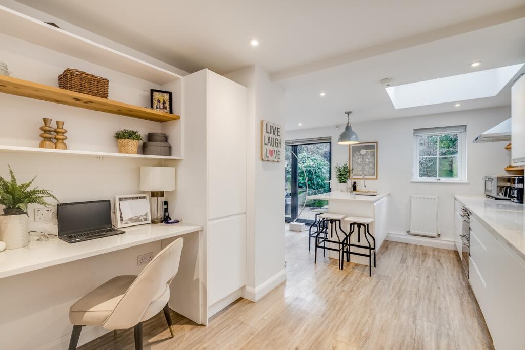 Additional image 6 of Holly Walk, Welwyn Garden City, Hertfordshire, AL8