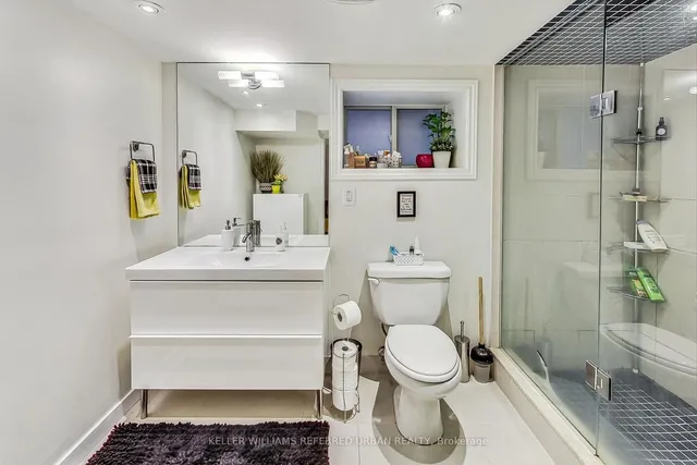 Additional image 39 of 36 Glenlake Ave