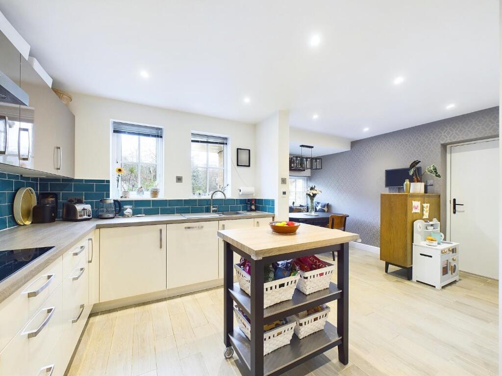 Additional image 5 of Byron Mews