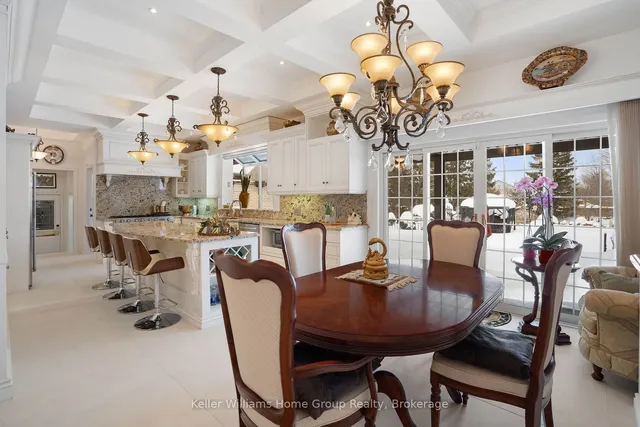 Additional image 11 of 71 Mae Crt