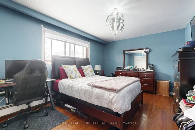 Additional image 39 of 15 Muskoka Ave