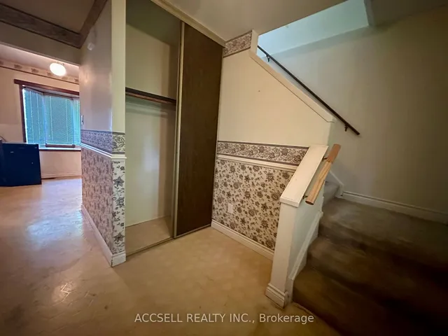 Additional image 6 of 10 Banda Sq