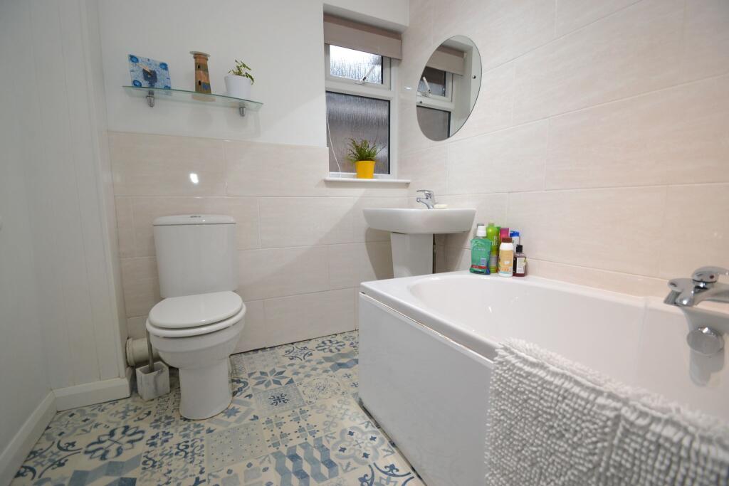 Additional image 21 of Evesham Grove, Idle,