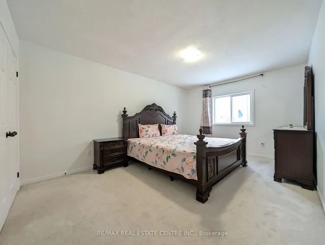 Additional image 36 of 434 Woodbine Ave