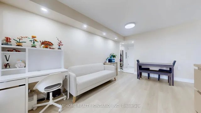 Additional image 7 of 2627 Mccowan Rd Unit 1601