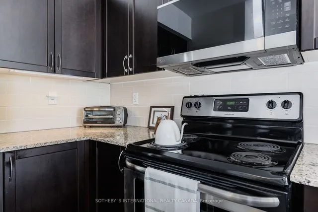 Additional image 18 of 816 Lansdowne Ave Unit 812