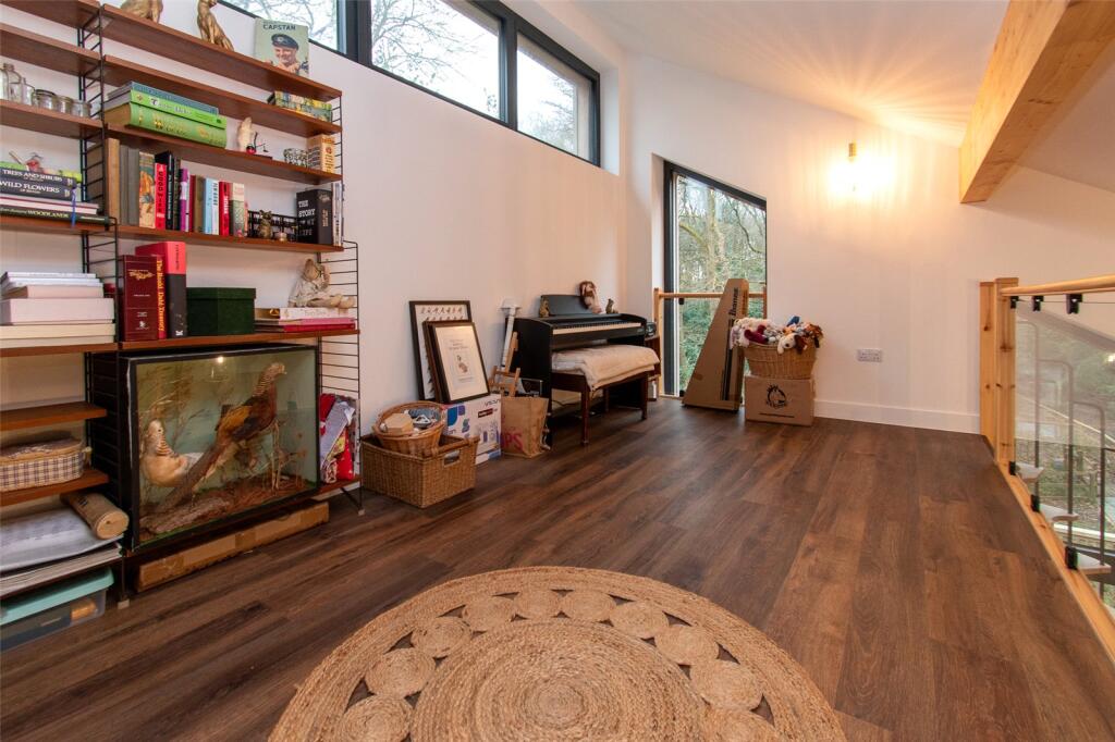 Additional image 24 of Park Street Lane, Park Street, St. Albans, Hertfordshire, AL2