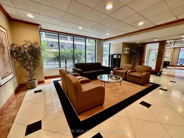 Additional image 21 of 633 Bay St Unit 922