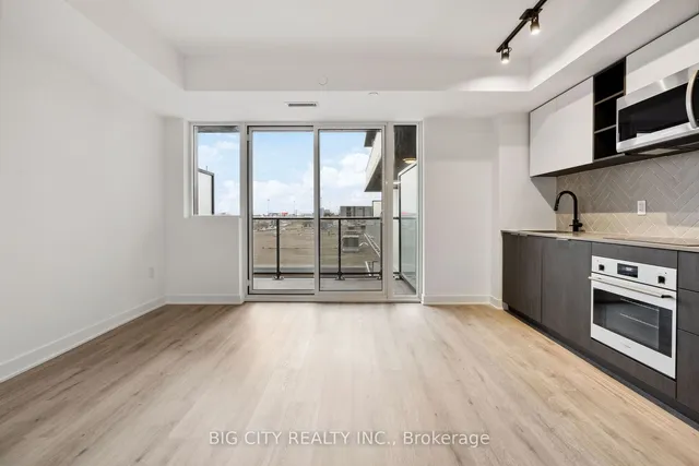 Additional image 3 of 36 Zorra St Unit 407