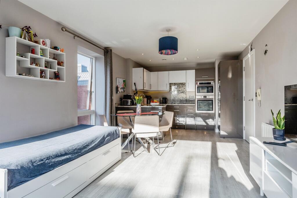 Additional image 17 of Dean Street, Bristol