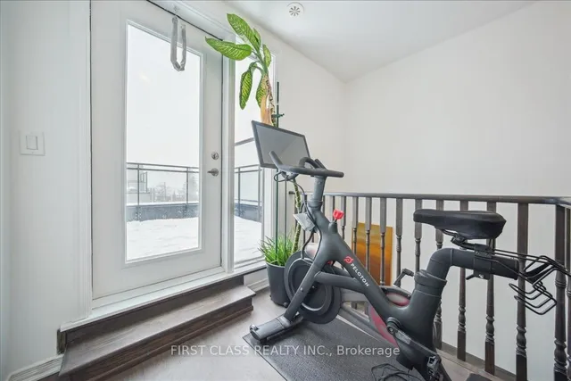 Additional image 16 of 1120 Briar Hill Ave Unit 307