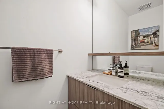 Additional image 4 of 6 Parkwood Ave Unit Th6