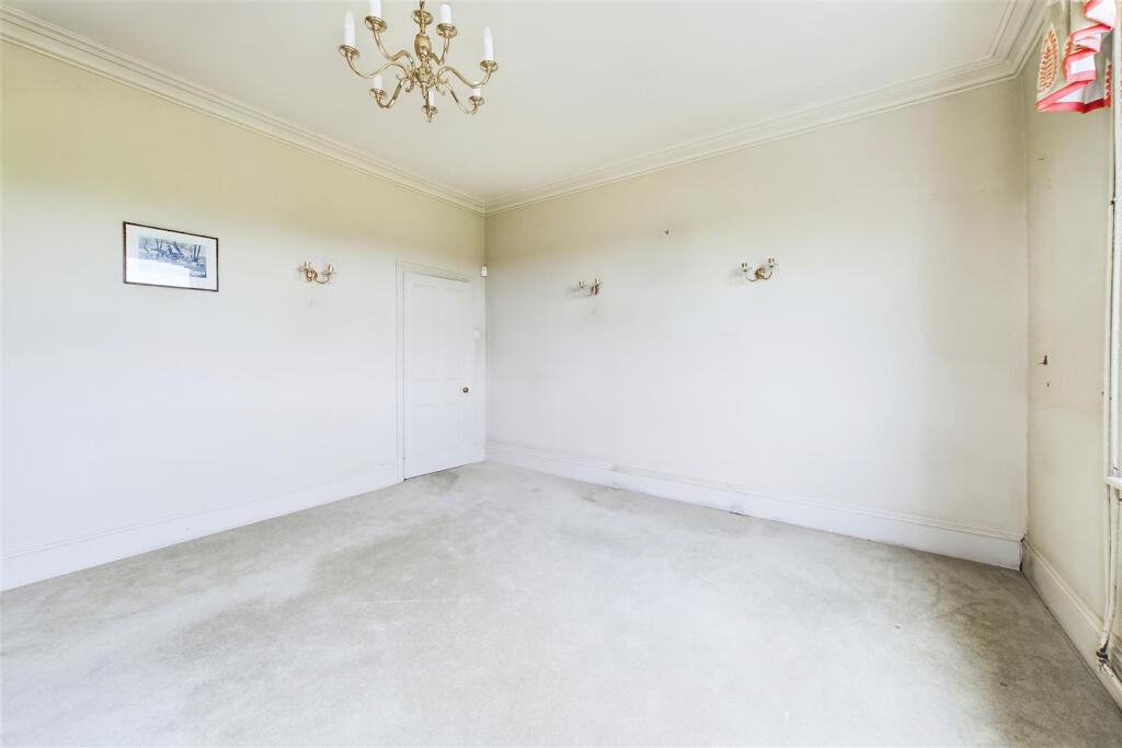 Additional image 9 of DETACHED | UPDATING | BADGWORTH