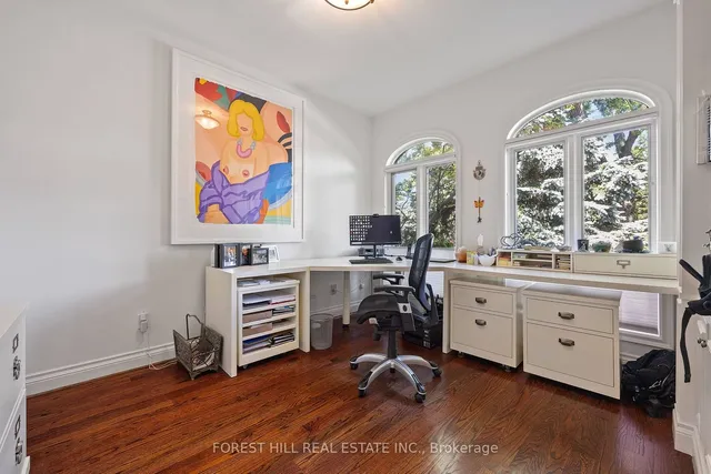 Additional image 9 of 88 Yonge Blvd