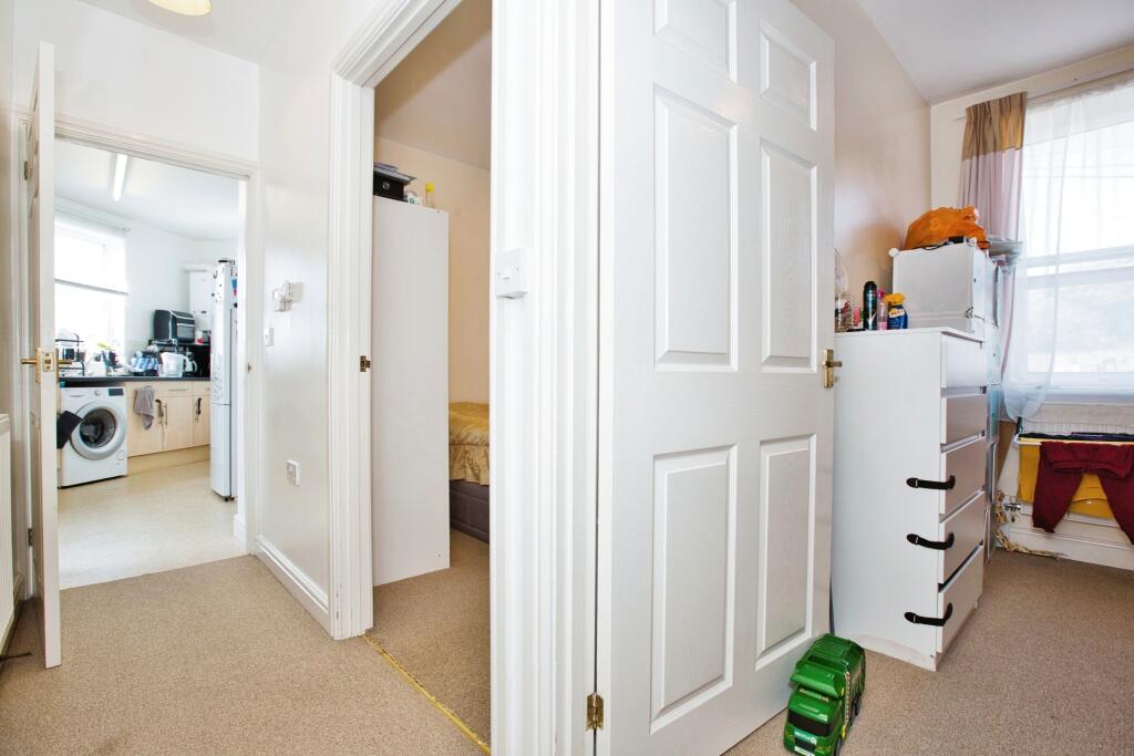 Additional image 6 of Crofton Avenue, YEOVIL, Somerset, BA21