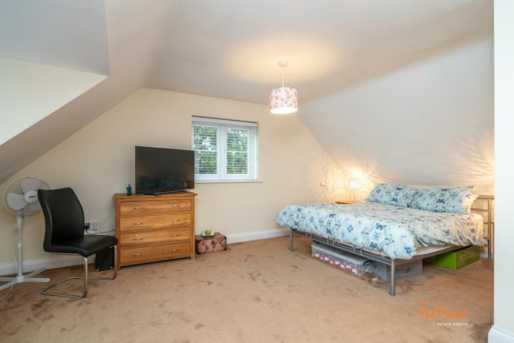 Additional image 32 of Park Street Lane, Park Street, St. Albans