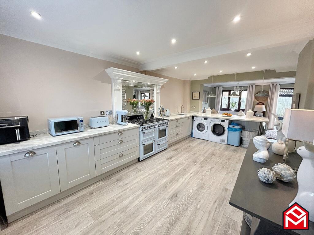 Additional image 41 of The Firs, Porthcawl, Bridgend County. CF36 5AX