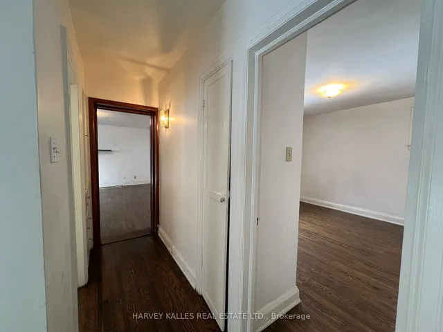 Additional image 16 of 76 Shelborne Ave