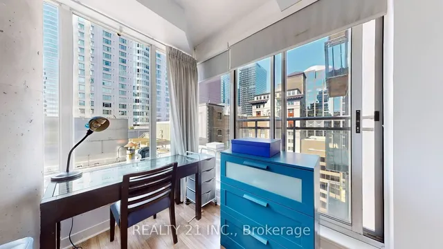 Additional image 15 of 8 Colborne St Unit 2505