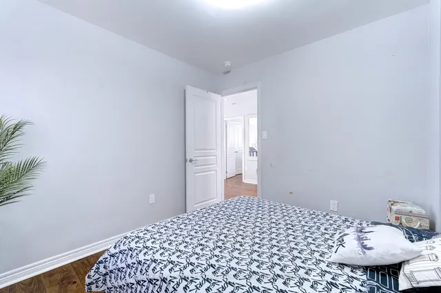 Additional image 30 of 22 Nightland Crt