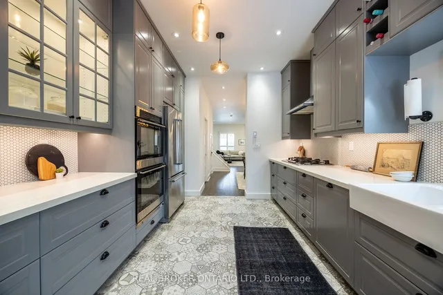 Additional image 10 of 6 Vancouver Ave