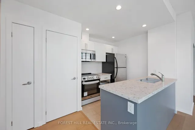 Additional image 10 of 208 Queens Quay Blvd Unit 3512