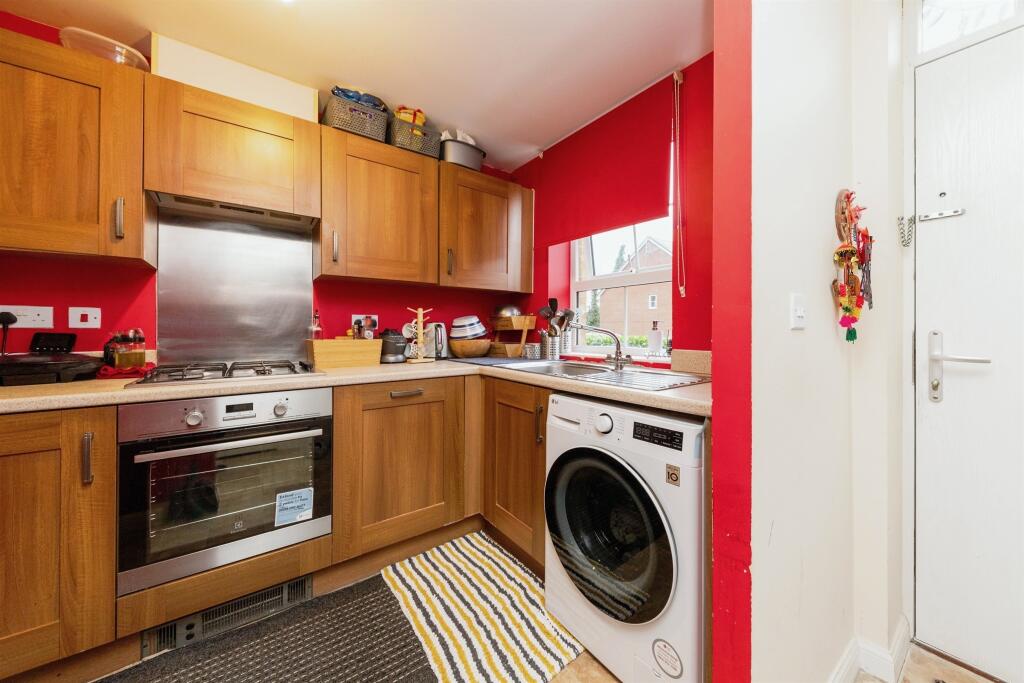 Additional image 10 of Sandpiper Close, Hatfield