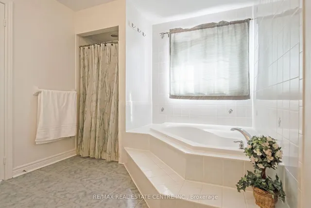 Additional image 23 of 21 Father Tobin Rd