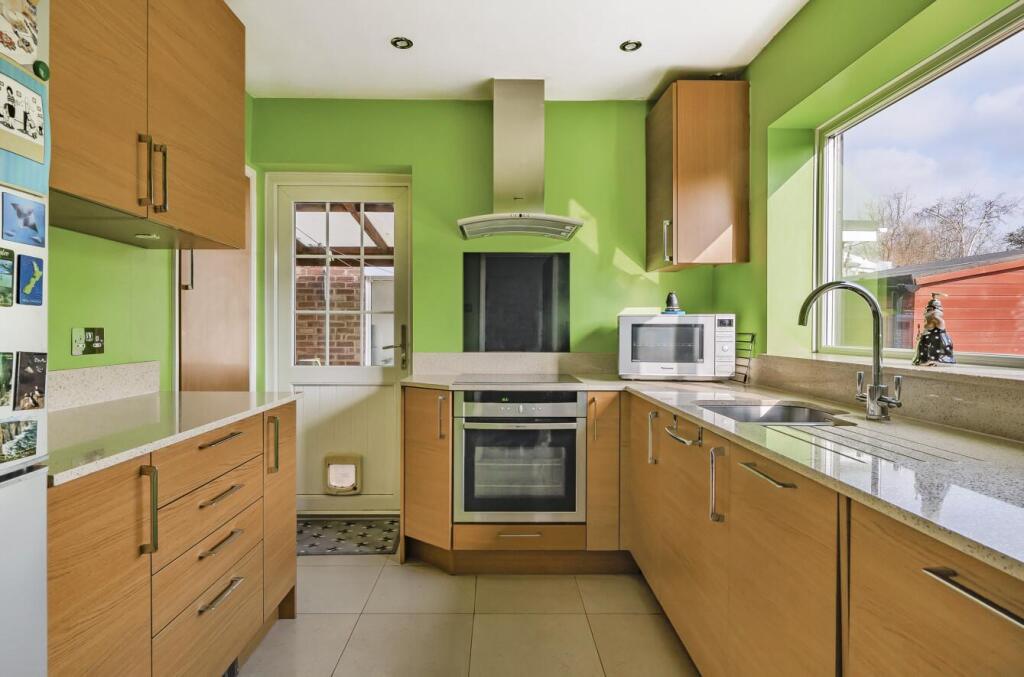 Additional image 5 of Peplins Way, Brookmans Park, Hatfield