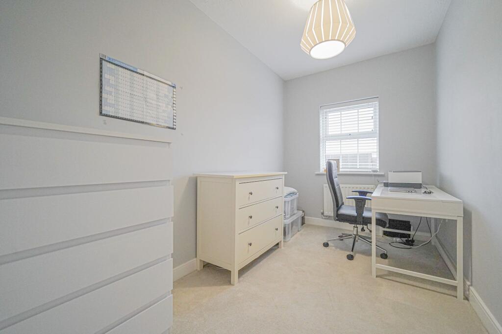 Additional image 17 of Boundary Lane, Shirley, B90