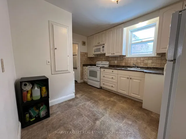 Additional image 10 of 76 Shelborne Ave