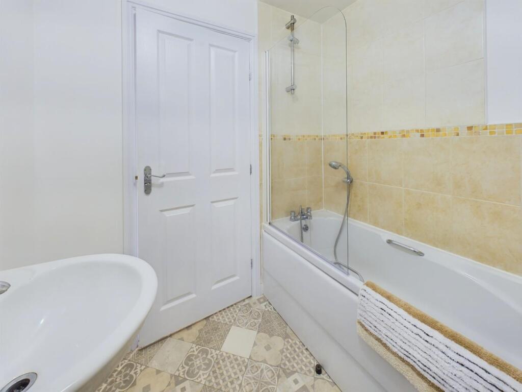 Additional image 9 of Tundra Grove, Bingley