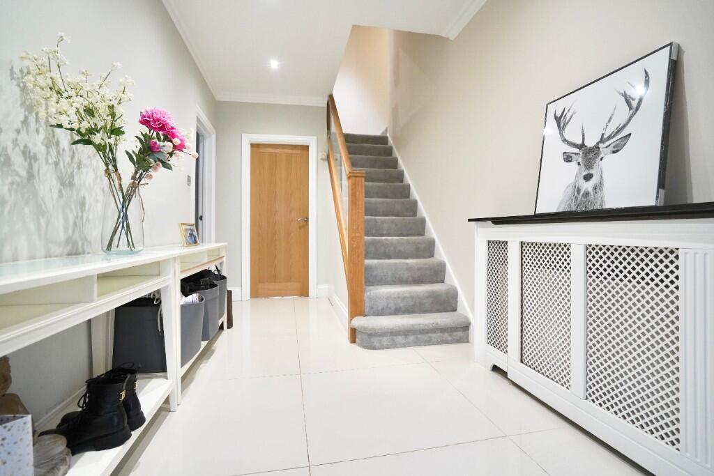 Additional image 4 of Napsbury Lane, St. Albans, Hertfordshire, AL1