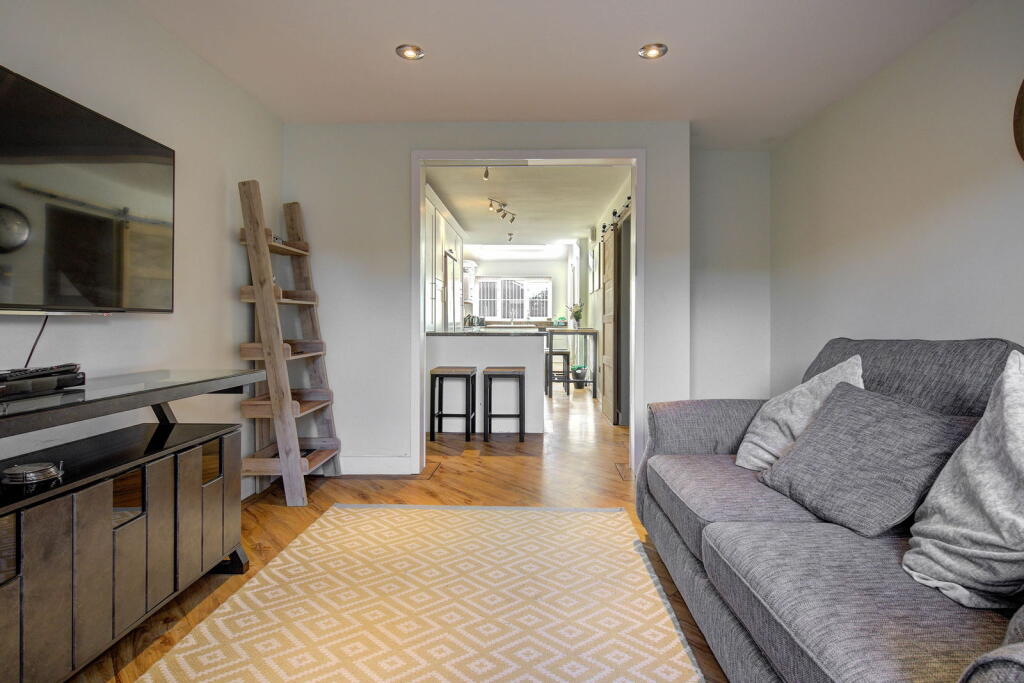 Additional image 5 of 16 Vernon Close, Saughall, Chester,