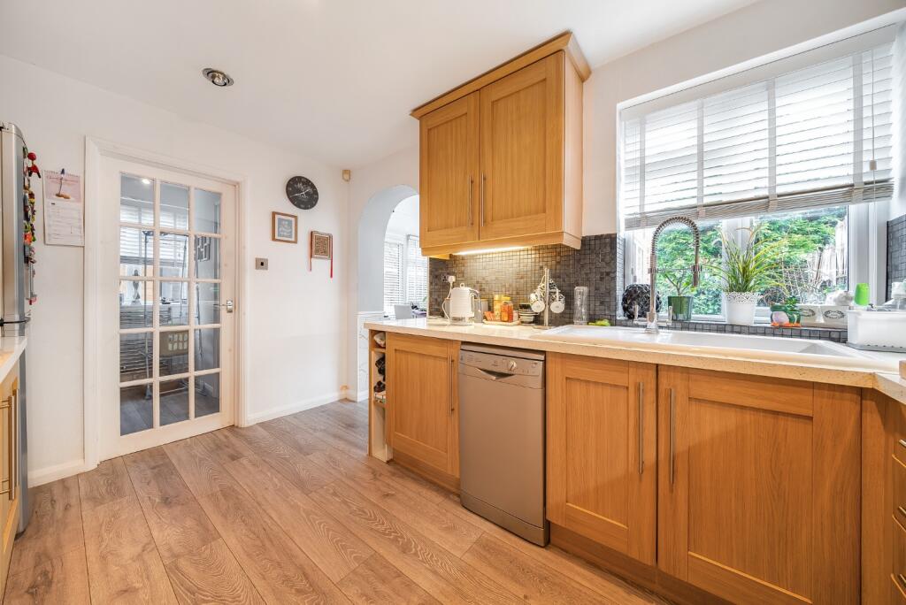 Additional image 11 of Cranbrook Close, Bromley, BR2