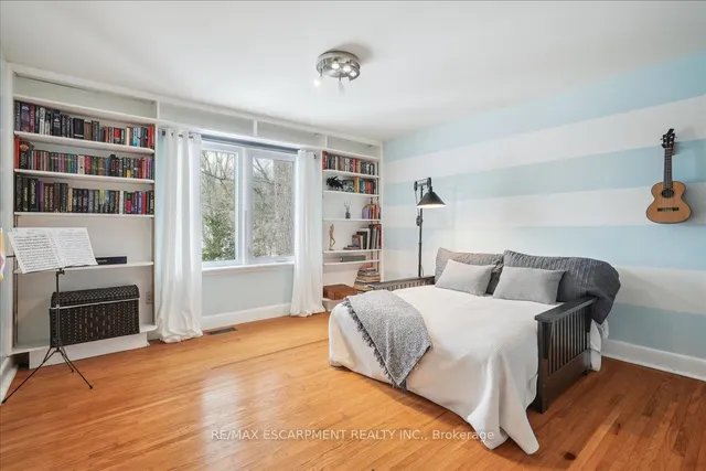 Additional image 28 of 300 Shoreview Rd