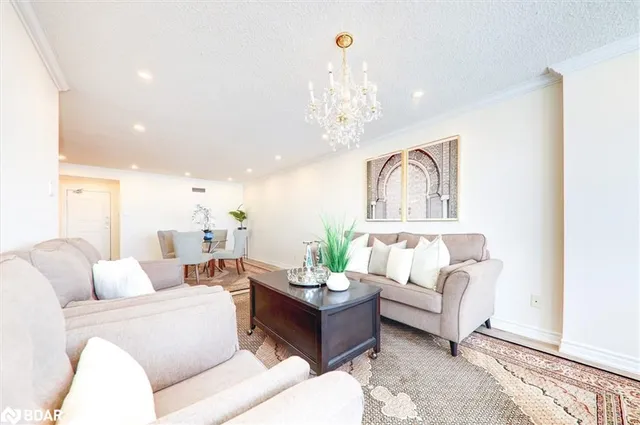 Additional image 15 of 131 Torresdale Ave