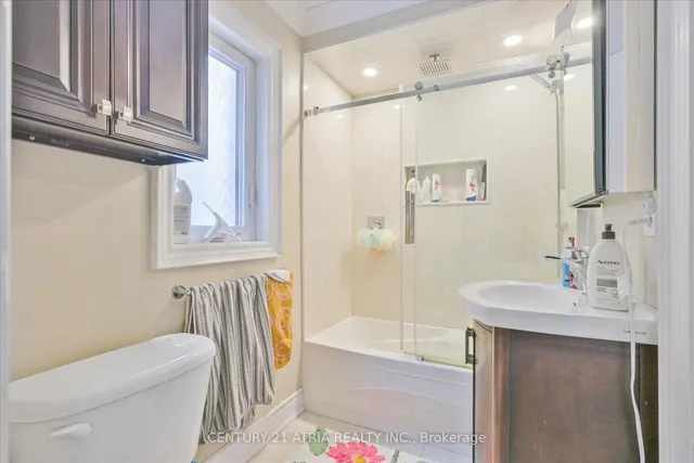 Additional image 27 of 63 Burnaby Blvd