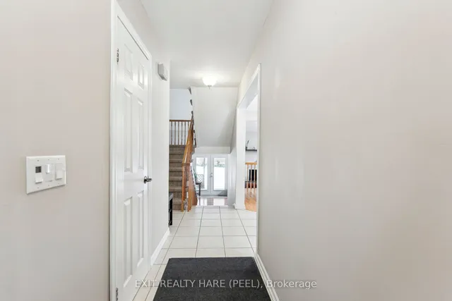 Additional image 8 of 121 Royal Palm Dr