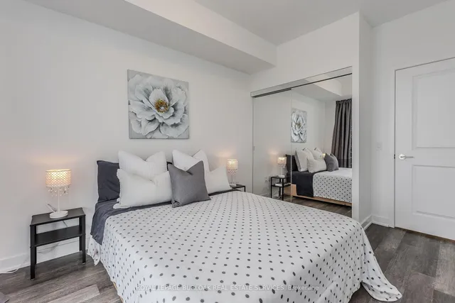 Additional image 17 of 2007 James St Unit 1008