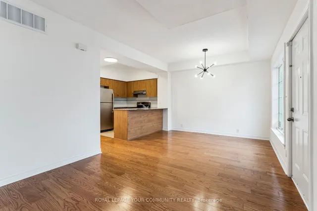 Additional image 6 of 207 Wellesley St Unit 103