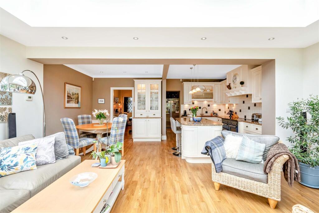 Additional image 11 of Pilkington Avenue, Sutton Coldfield