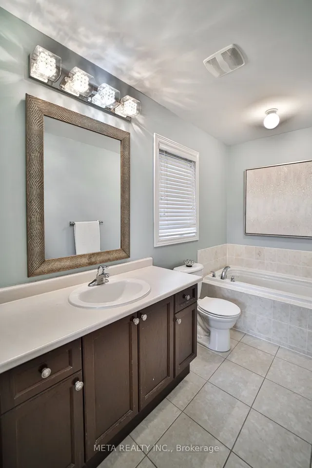 Additional image 25 of 4597 Centretown Way